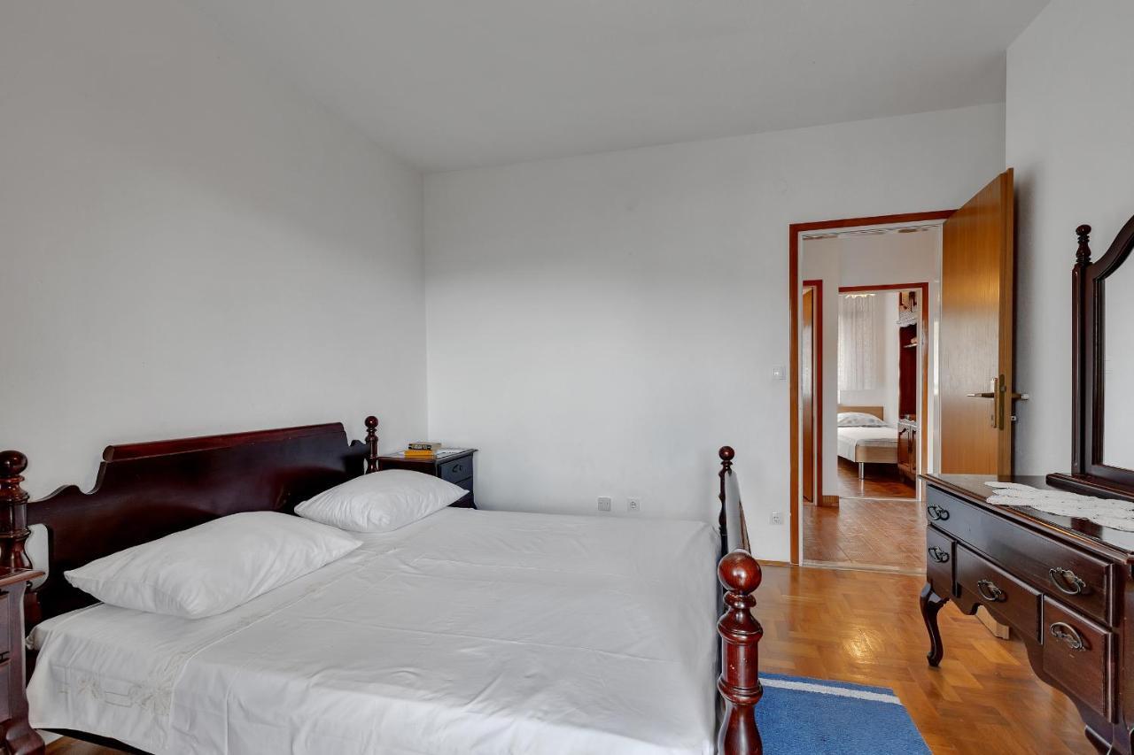 Apartments Tihomir Musac Omiš Exterior foto